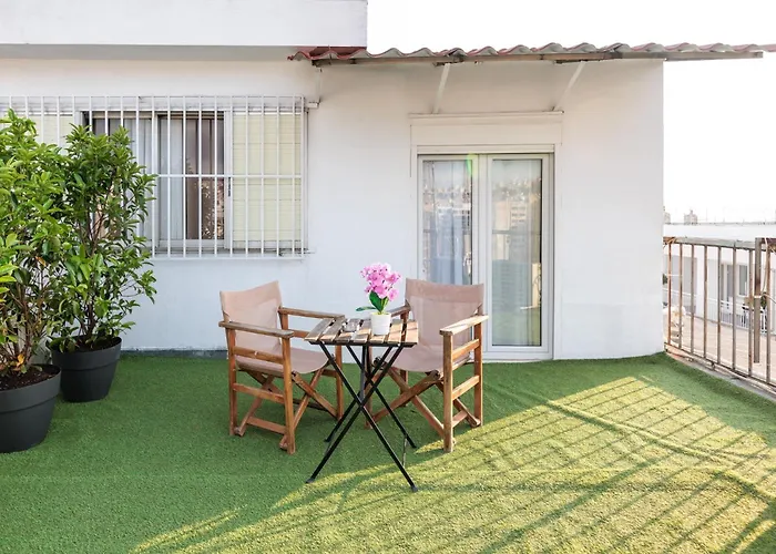 Appartement With And Side Sea View